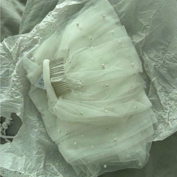 Untamed Petals Jackson Veil - Picture 5 of 7